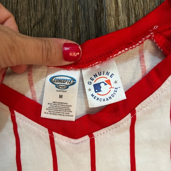 St. Louis Cardinals Concepts Sport Vigor Pinstripe Raglan V-Neck Nightshirt - Picture 3 of 4